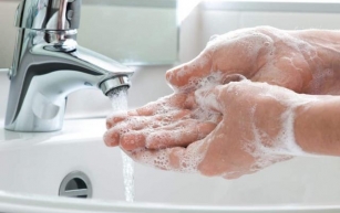 Link Between Diabetes and Hygiene? Importance of Clean Hands