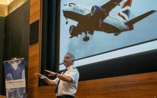 ‘The Plane Is Fine’: An Airline Course Looks to Overcome Fear in the Skies