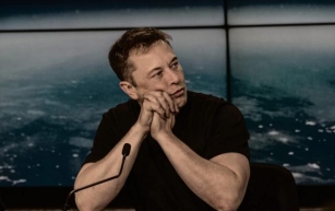 भारत की यात्रा रद्द करके चीन पहुँच गए Elon Musk, क्या ये है वजह?
