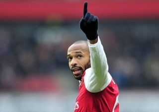 Theo Walcott Says 'very Different' Striker Arsenal Want Reminds Him Of Thierry Henry