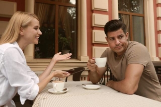 8 Ways To Get Out Of A Bad Date, Gracefully