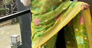 Captivating Charm: Lime Green Cotton Jamdani Saree With Rose Motif Jaal