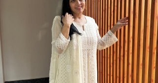 White Hand-Embroidered Chikankari Suit: A Timeless Classic For Every Wardrobe
