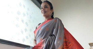 Subtle Sophistication: Exploring The Charisma Of Grey And Red Tussar Silk Saree