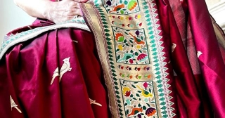 Sangria Color Banarasi Paithani Saree With Bird Motif Butis: A Tale Of Timeless Grace