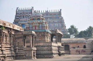 Mahalingeswarar Temple Thiruvidaimarudur Tamil Nadu