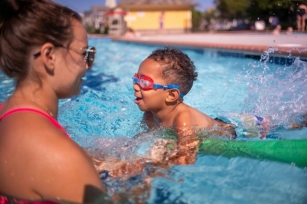 What Age Should Kids Learn To Swim? An Expert Dives In