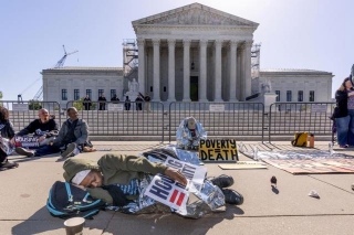 SCOTUS Appears Split On Law Against Sleeping Outside