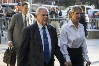 Menendez May Blame His Wife: Court Doc