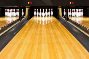'Starbucks Of Bowling' Upends Sport's Old-School Culture