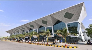 Udaipur Airport : Passengers Protest After Ahmedabad-Delhi Flight Faces Technical Glitch