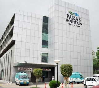 Paras Health Hospital Accused Of Negligence, Woman Dies