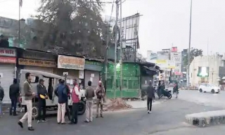 Udaipur Municipal Corporation Seals 41 Shops At Delhi Gate