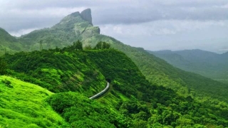 Top 11 Places To Visit In Maharashtra On Bike