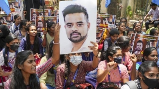 After Centre Claims Prajwal Traveled On 'diplomatic Passport', Siddaramaiah's Retort