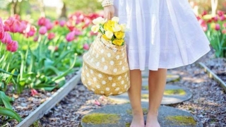 Spring Into Eco-friendly Fashion With This Guide