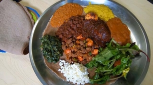 Try This Ethiopian Injera With Veggie Toppings Recipe