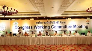 Congress Chief Mallikarjun Kharge Reaffirms Commitment To INDIA Bloc In CWC Meeting