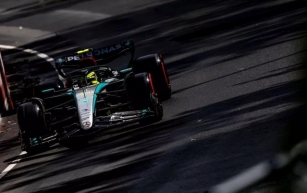 Formula 1: Hamilton sets the pace in final practice