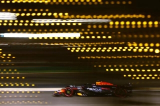 Formula 1: Verstappen Claims Pole In Bahrain
