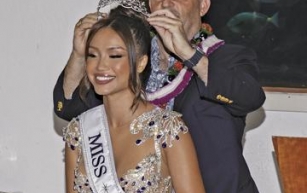 Savannah Gankiewicz is crowned Miss USA
