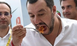 Alla Faccia Del Silenzio Elettorale, Salvini Chiede Fori Promettendo Attacchi Alle Famiglie Lgbt