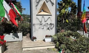 Fascisti Hanno Vandalizzato Il Monumento A Matteotti