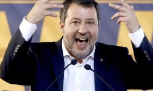 Salvini Sostiene Che Bisognerebbe Votare Lega Per 