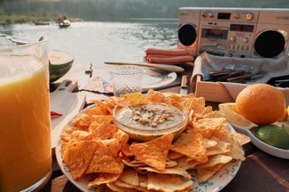 Summertime Snack Ideas For Your Boating Adventure