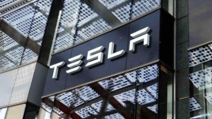 Vuoi Sapere Come è Stata Fatta La Tua Tesla? | Il Viaggio Del Drone Svela Ogni Segreto Della Gigafactory