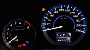 Truffa Auto Km Zero: Ora Le Vendono Facendole Pagare Nuove | Come Se Fossero Appena Uscite Di Fabbrica
