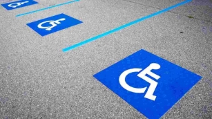 Il Parlamento Europeo Ha Approvato La Nuova Legge: Da Oggi Se Non Hai Questa Tessera Non Puoi Parcheggiare Sul Posto Disabili