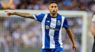 Manchester City And Liverpool Front Runners For Porto Midfielder Alan Varela