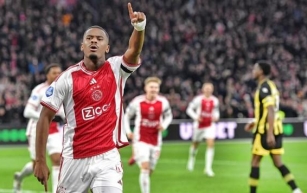 Arsenal keen on Ajax defender Jorrel Hato