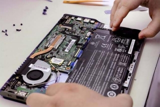Things To Consider Before Giving Laptop Repair Service