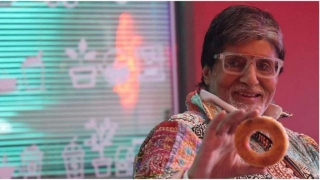 Amitabh Bachchan Shares Image Posing With Doughnuts, Daughter Shweta Reacts