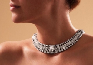 Rare Diamond Tie-Necklace Sells For $3.6m