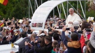 The Pope Spoke With Romanian Prime Minister Ciulacu