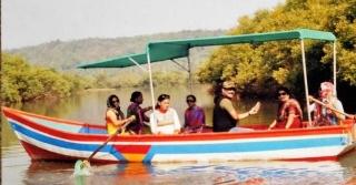 One Brilliant Woman Is Using Eco-Tourism To Help 100s In Rural India Increase Their Incomes