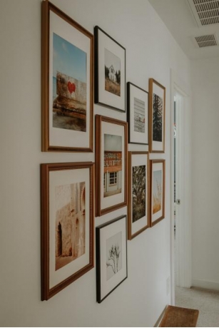 3 Simple Tips For Creating A Cohesive Gallery Wall