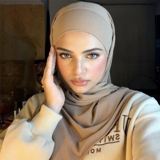 Unlocking Hijabi Hair Health: Covered & Crowned
