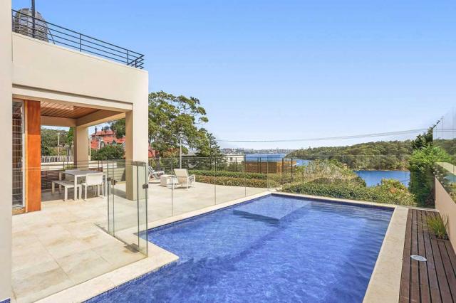 Looking for world class views? This luxury Mosman retreat is calling your name!