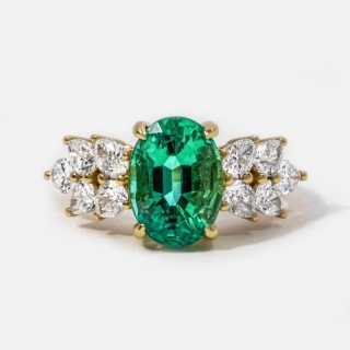 How To Rock A Natural Green Diamond