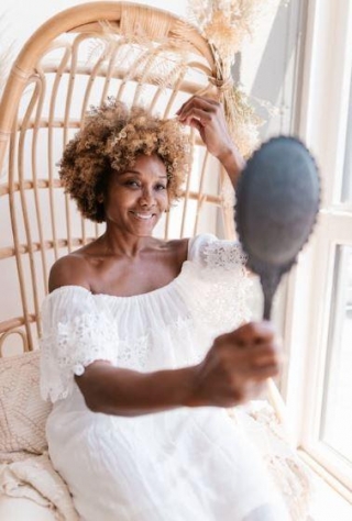 How To Look And Feel Beautiful In Your 50s