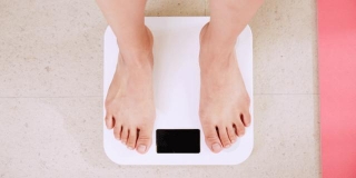 Bipolar Disorder Medication: Expert Tips For Handling Weight Gain