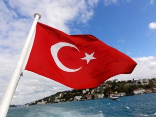 Turci Odlučili Da Zbog Previsokih Cena Bojkotuju Kafiće, Restorane I Pekare, Vlada Sprema Uredbu