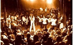 It's 1970's in NYC  & the Rock & Roll Scene Has Gone Mad!