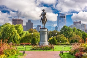 Uncover Boston’s Revolutionary Past With A Self-Guided Freedom Trail Adventure