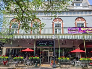 Romance Blooms In Mobile, Alabama For An Unforgettable Spring Getaway
