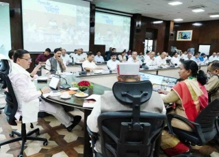 CM Holds High Level Meeting To Review Char Dham Yatra Preparations